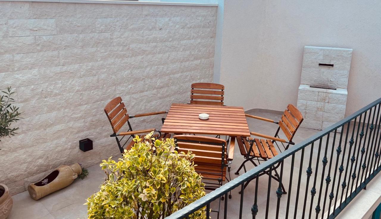 Croatica Apartments Crikvenica Exterior photo